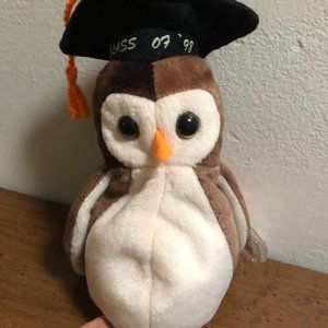 '98 TY BEANIE BABY OWL WISE CLASS OF '98 WITH BLACK GRADUATION CAP MAY 31 B'DAY